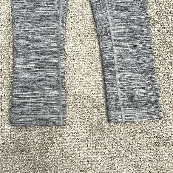 Lululemon Wunder Under Crop - Picture 3 of 9